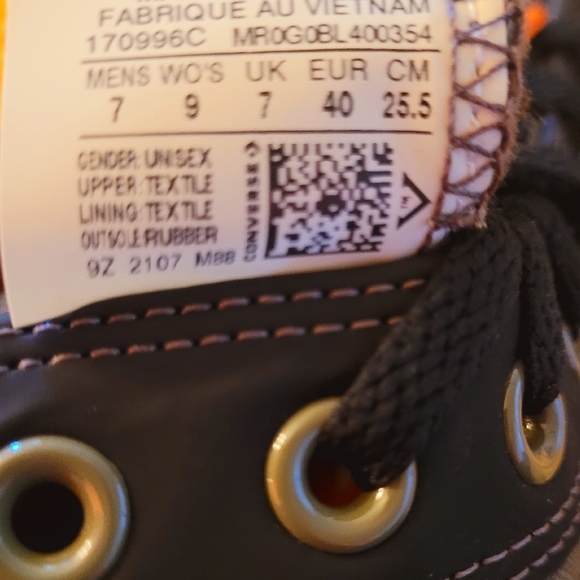 Converse Orange and Green Sneakers - Picture 4 of 5